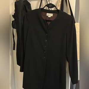 Joseph Abboud Classic Black Women's Blazer